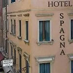 Hotell Spagna 3*