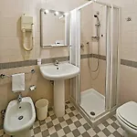 Hotell Spagna 3*
