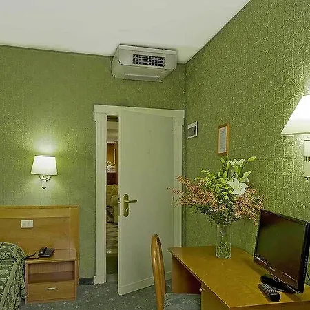 Spagna Hotel 3*